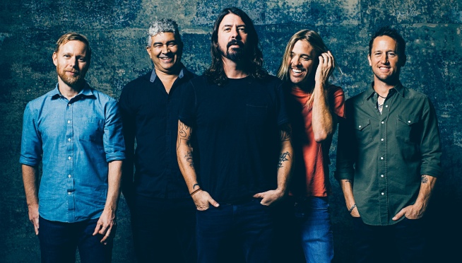 VIDEO: Foo Fighter debut new song ‘The Sky is a Neighborhood’