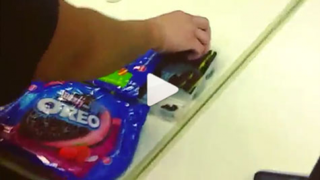 VIDEO: Oreos in the springtime