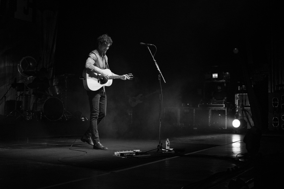 Vance Joy at The Riv