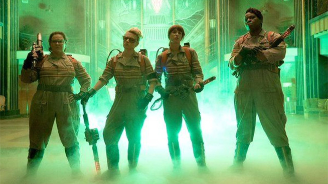 Dan Akroyd praises the new Ghostbusters reboot