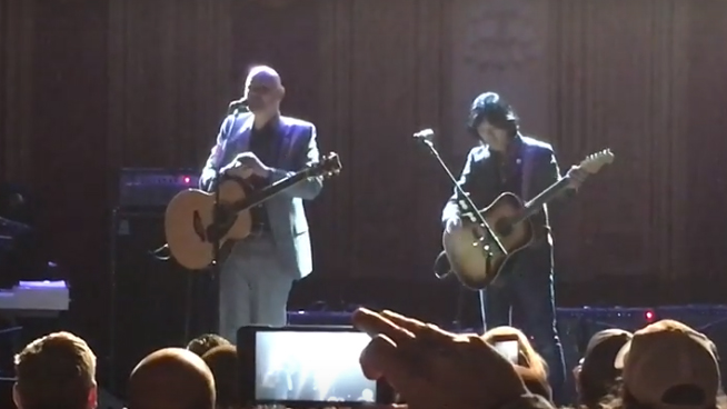 Surprise Visit from James Iha at The Smashing Pumpkins Show in L.A.