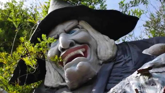 VIDEO: Abandoned amusement parks are creepy