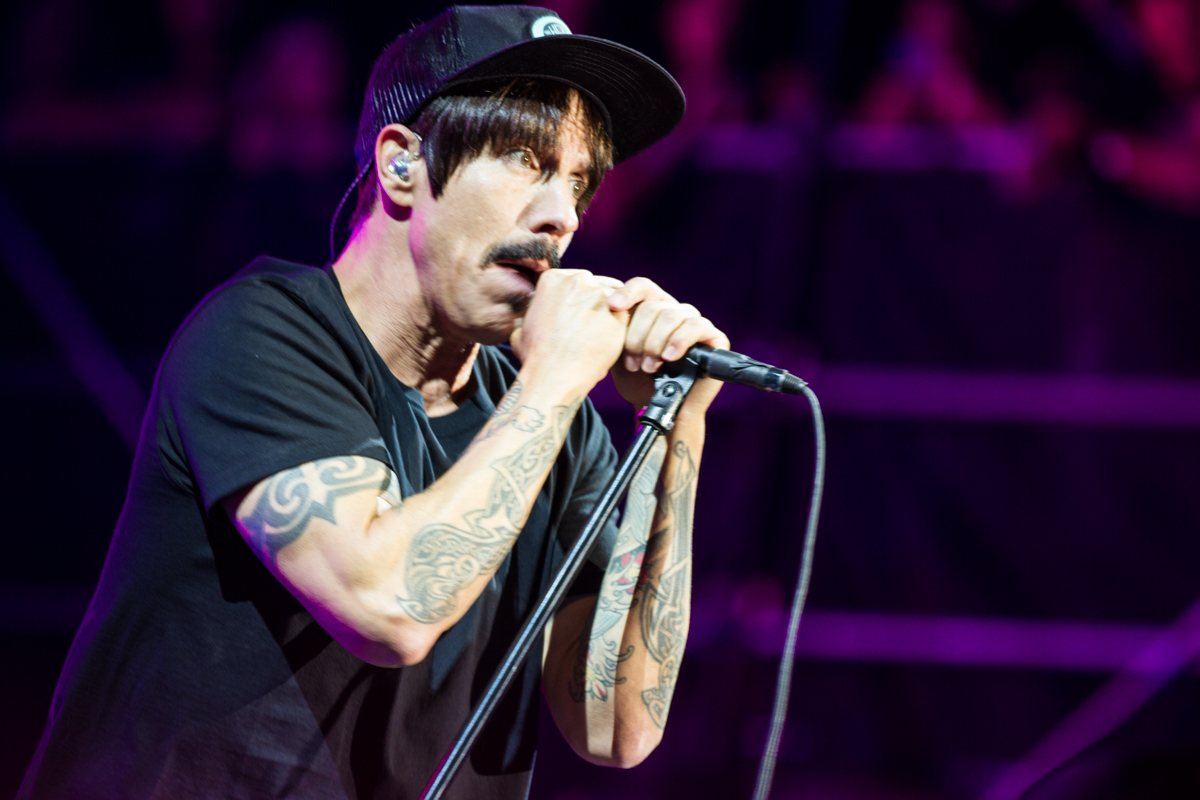 Red Hot Chili Peppers’s Anthony Kiedis thrown out of Lakers game