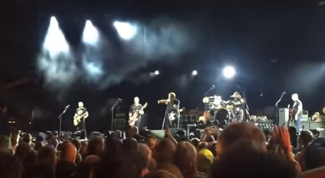 Eddie Vedder Tosses Guy from Wrigley