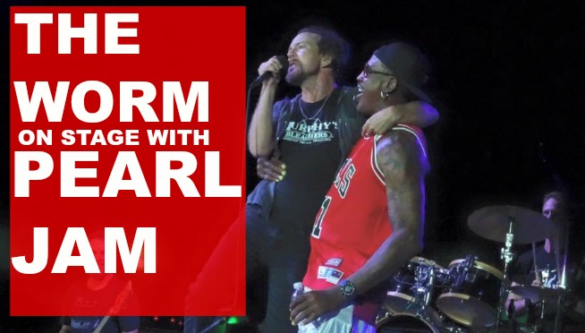 Dennis Rodman joins Pearl Jam on stage at Wrigley Field (VIDEO)