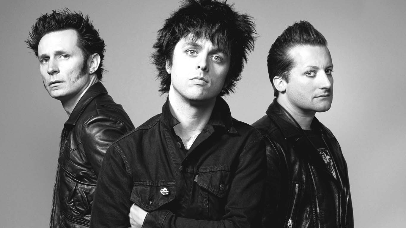 Green Day Postpones Aragon Show