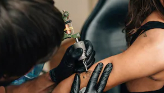 Scientists just invented painless tattoos
